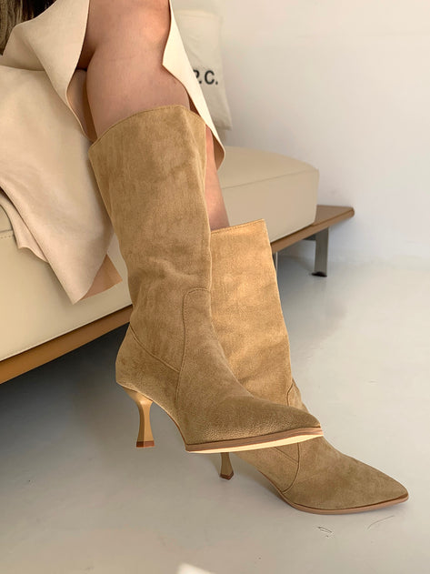 Rose and Suede Stillet Hill Middle Boots