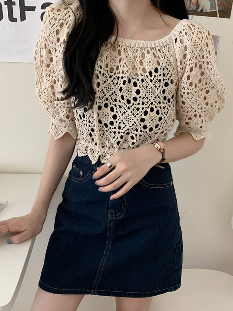 Rabin embroidery net puff blouse