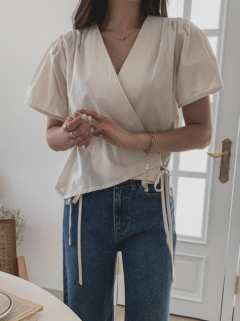Kabuda wrap style short sleeve blouse