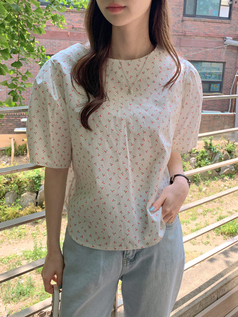 Seed New Cherry Pattern Puff Short Sleeve Blouse