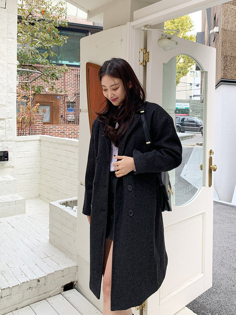 Blunt quilted double long coat