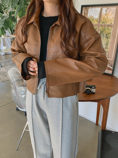 Third leather collar zip-up jacket 