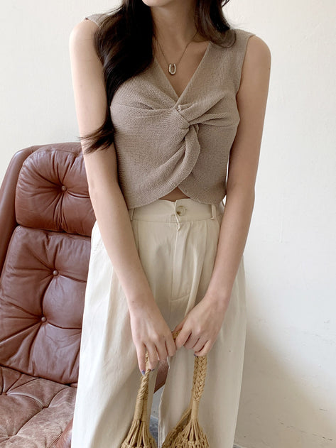 Soman twist knit without sleeves