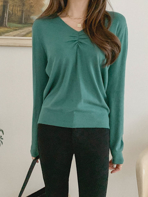 Wayball V-neck Ruched Long Sleeve Knit 