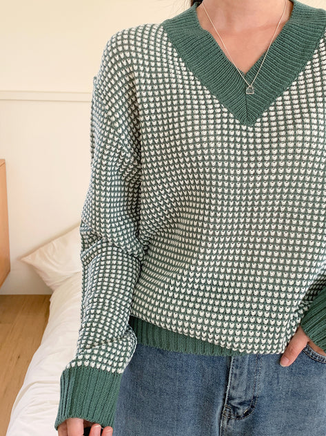 Gaama V-neck color combination long-sleeved knit