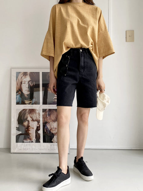 Turin Bee button Daily 5 minutes length shorts