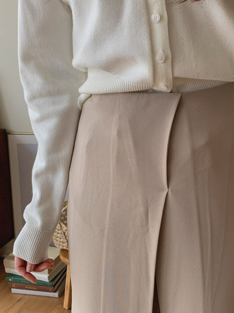 Lutiti One Pleated Midi Skirt 